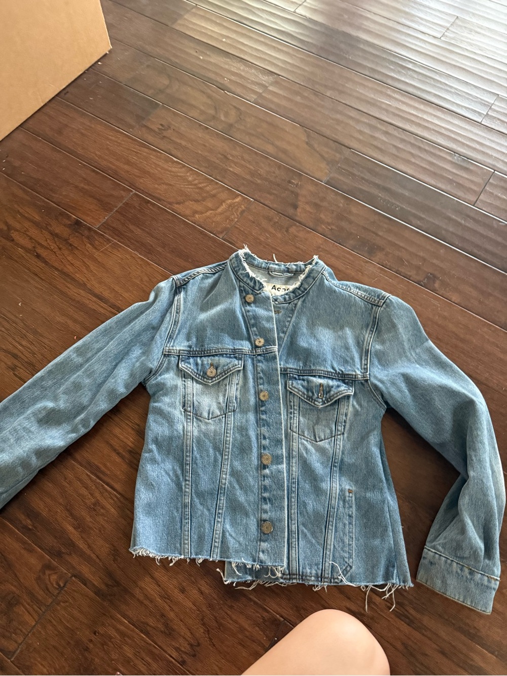 Acne Studios Denim Jeans Jacket Fray Collar size 50 Medium indigo blue button